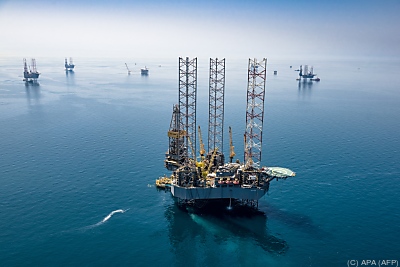 Niedriger Ölpreis drückte Importkosten
 - Dhahran, APA (AFP)