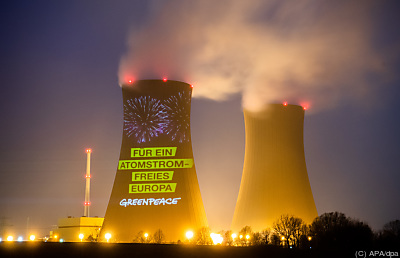 Greenpeace feierte in Grohnde mit einer Projektion
 - Emmerthal, APA/dpa