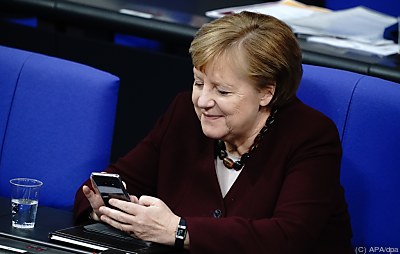 Merkel: "Müssen an industrielle Kraft denken"
 - Berlin, APA/dpa