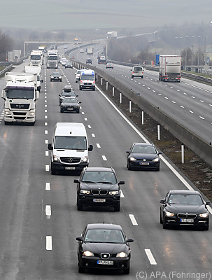 Den größten Anteil am Rückgang hatte der Landverkehr
 - Loosdorf, APA (Fohringer)