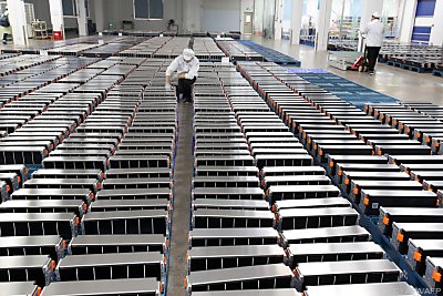 Werk für Lithium-Batterien für E-Autos
 - Nanjing, APA/AFP