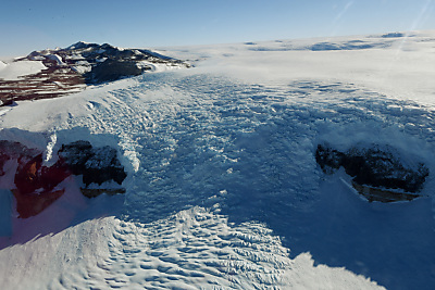 Rückzug der Gletscher: WMO-Bericht schlägt Alarm
 - McMurdo Research Station, APA/AFP