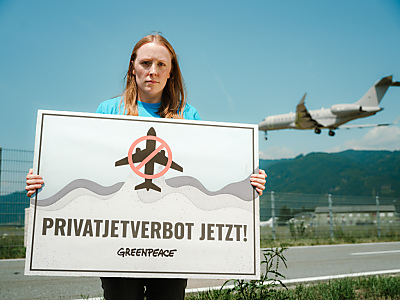 Der Protest lässt Privatjet-Benutzer kalt
 - Zeltweg, APA/MITJA KOBAL