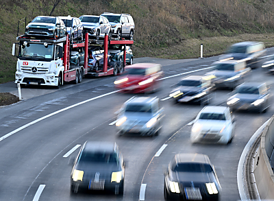 Die Autoindustrie will den Verbrennungsmotor nicht völlig abschreiben
 - Wien, APA/THEMENBILD