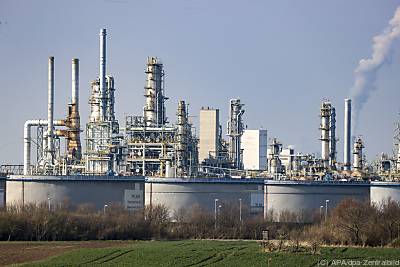 Die Chemische Industrie warnt vor Produktionsausfällen - Leuna, APA/dpa-Zentralbild