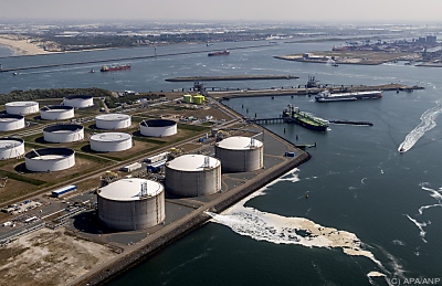 Ein LNG-Terminal in Rotterdam
 - Rotterdam, APA/ANP