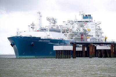 Deutschland importiert 8 Prozent der Gasimporte über LNG-Schiffe
– Wilhelmshaven, APA/dpa Deutschland importiert 8 Prozent der Gasimporte über LNG-Schiffe
- Wilhelmshaven, APA/dpa