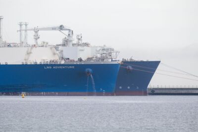 Viele Staaten versorgen sich mit LNG über Deutschland
 - Mukran, APA/dpa