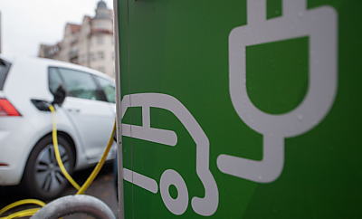 Elektroautos und Hybridfahrzeuge glänzen bei den Zulassungszahlen
 - Halle (Saale), APA/dpa