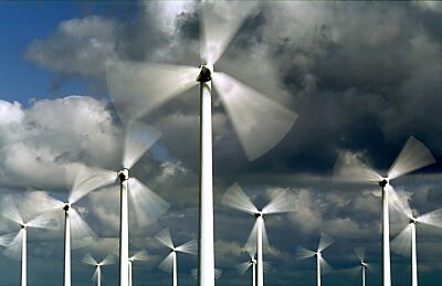 Der Windparkausbau in Deutschland läuft auf Hochtouren
– Frankfurt-Archiv, APA/dpa Der Windparkausbau in Deutschland läuft auf Hochtouren
- Frankfurt-Archiv, APA/dpa