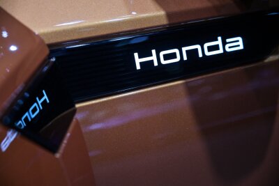 Honda elektrikli otomobillere olan talebin azaldığını öngörüyor - Şanghay, APA/AFP