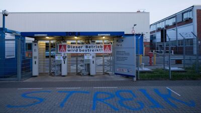 Erster Streik in der Geschichte der Kölner Ford-Werke
 - Köln, APA/dpa