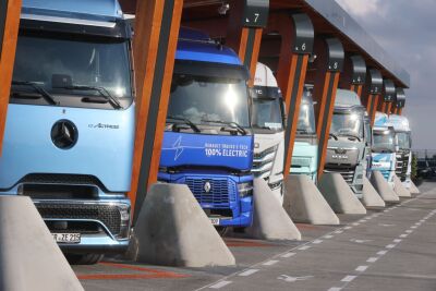 Parque de carregamento para caminhões elétricos - Kraftsdorf, APA/dpa