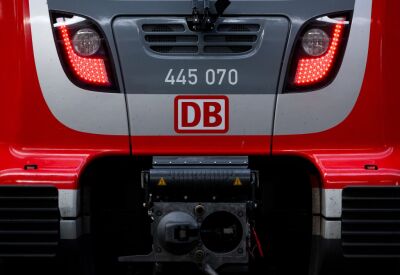 Die Deutsche Bahn setzt auf Second-Life-Batteriespeicher
 - München, APA/dpa