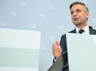 Hattmannsdorfer sieht in Batterien eine Schlüsseltechnologie
 - Wien, APA/HELMUT FOHRINGER