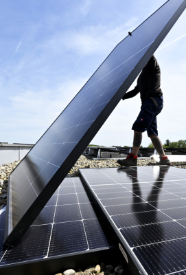 E-Wirtschaftsgesetz könnte Netzgebühren für PV-Einspeisung vorsehen
 - Purbach, APA/THEMENBILD