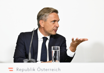 Wirtschaftsminister Wolfgang Hattmannsdorfer (ÖVP)
 - Wien, APA/HANS KLAUS TECHT