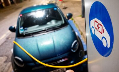Reine Elektroautos werden begünstigt
– Hamburg, APA/dpa Reine Elektroautos werden begünstigt
- Hamburg, APA/dpa