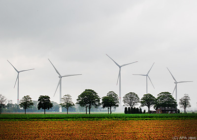Windarmer Frühling senkt die Strommenge aus erneuerbaren Energien
 - Oermten, APA (dpa)