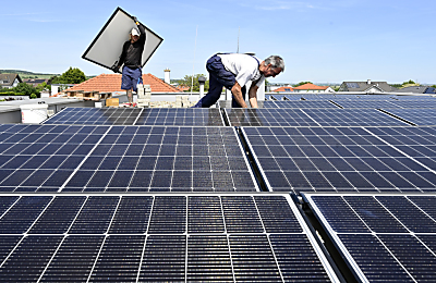 Ausbau von Photovoltaik stößt auf bürokratische Hürden
 - Purbach, APA/THEMENBILD