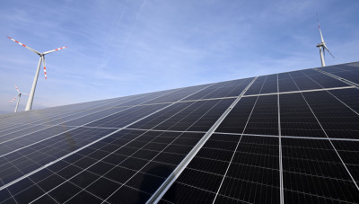 Photovoltaik läuft auf Hochtouren, Hitzeflaute bremst Windkraft
 - Nickelsdorf, APA/THEMENBILD