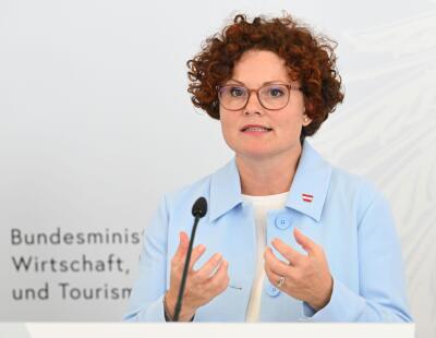 Maßnahme sei "Tabubruch" gewesen, so die Staatssekretärin
 - Wien, APA/HELMUT FOHRINGER